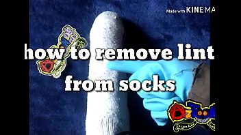 how to remove lint from socks